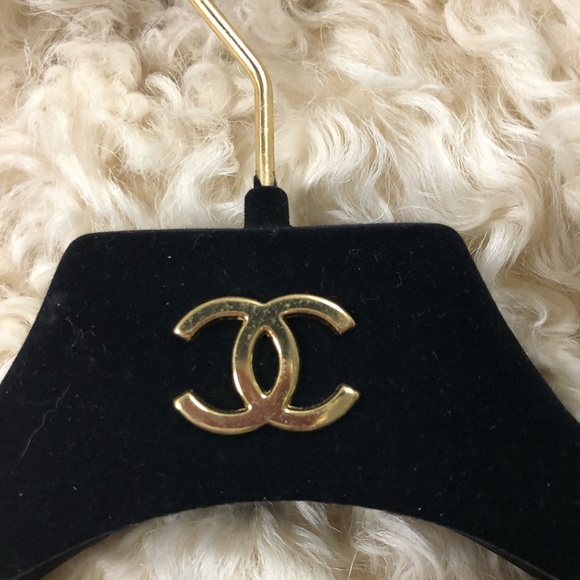 CHANEL hanger - Picture 2 of 5